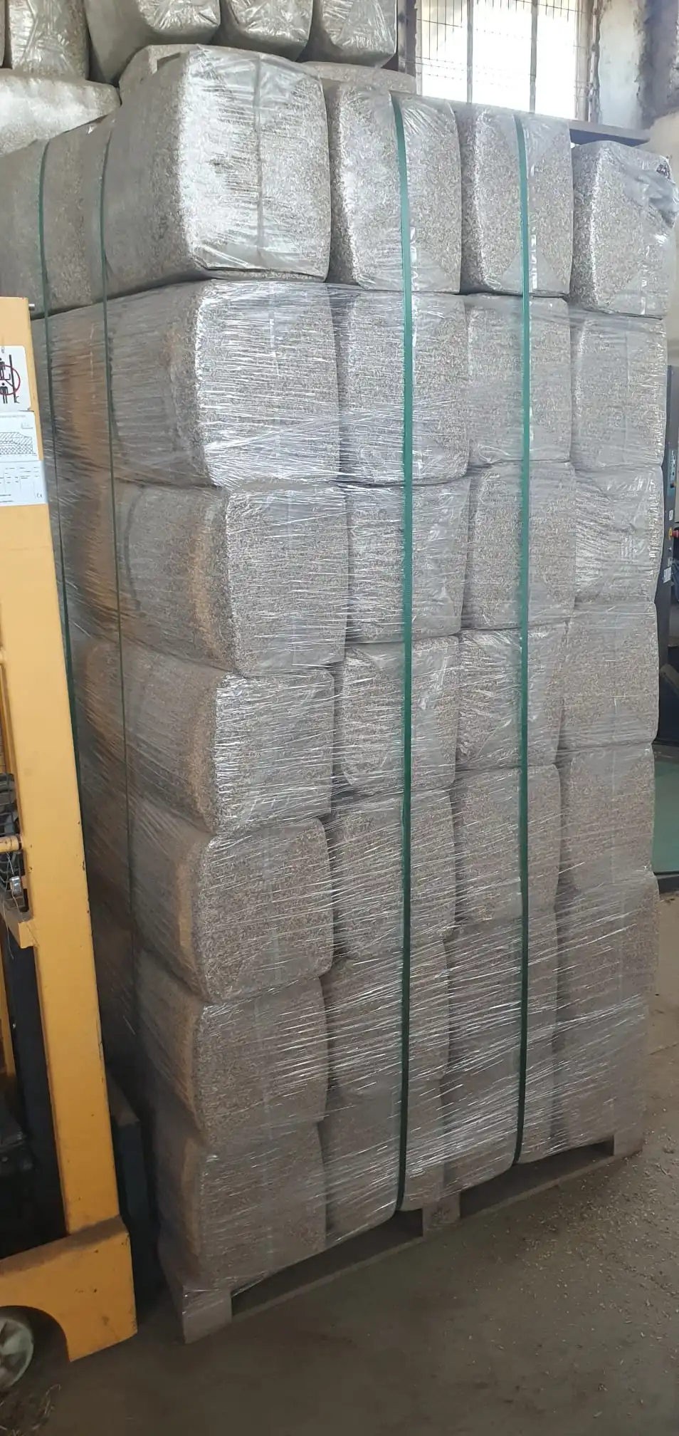 hempcrete-pret-canepa-constructii (1)